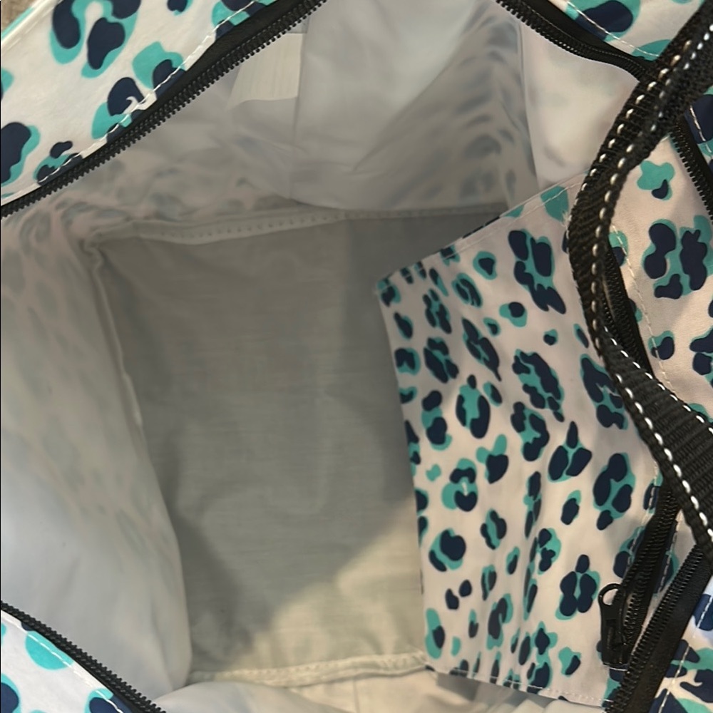 Scout Stylish Leopard Print Tote Bag - Picture 2 of 4